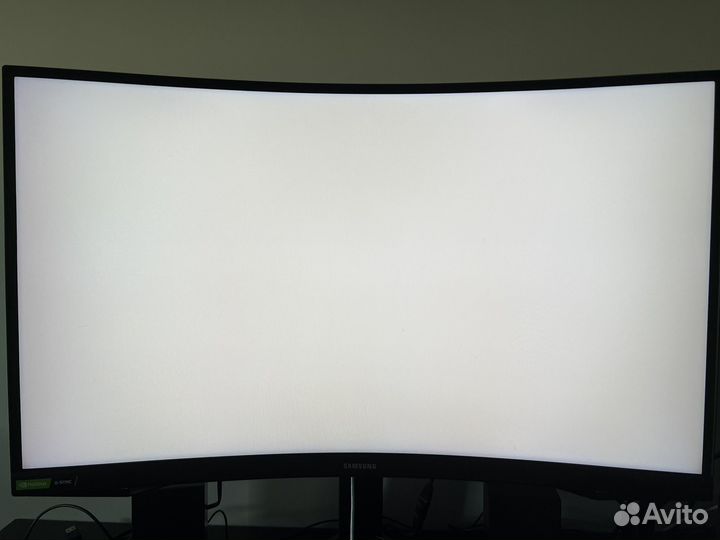 Samsung odyssey g7 27 дюймов