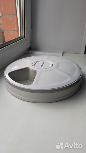 Автокормушка для собак и кошек Bestseller