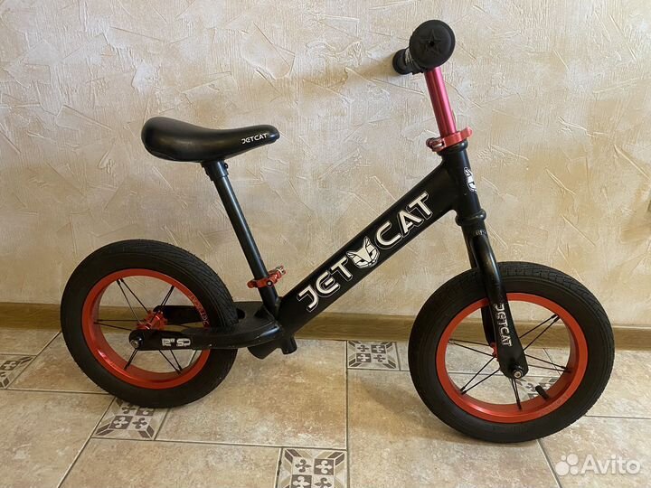 Беговел jat car air 12 радиус