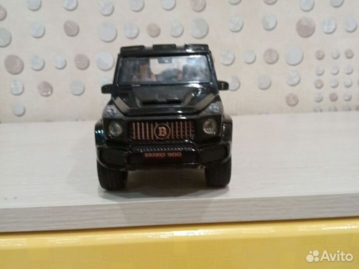 Машинка игрушечная