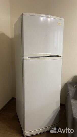 Холодильник LG GR-322W