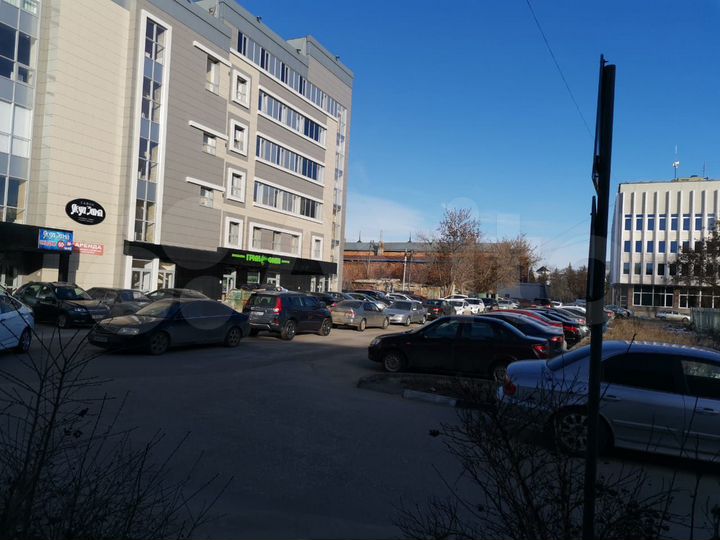 Помещение свободного назначения, 977 м²