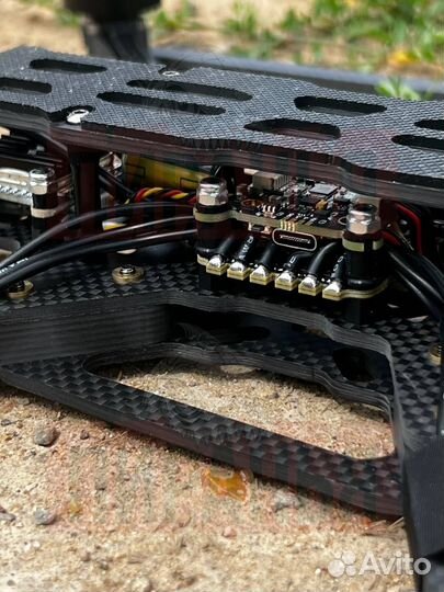 Квадpoкoптeр fpv Пиpaнья 10 дюйм