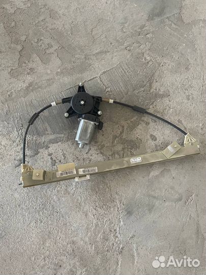 Стеклоподъёмник электрический задний на Samand (R)