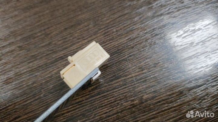 Антенна bluetooth Audi A8 D3 6.0 BHT 2008