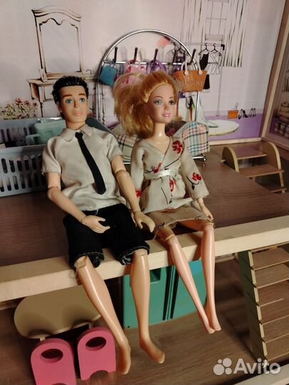 Большой кукольный домик