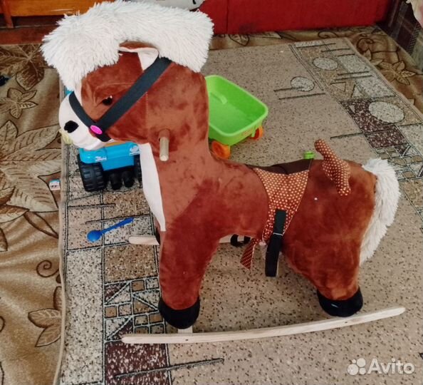 Качалка лошадь