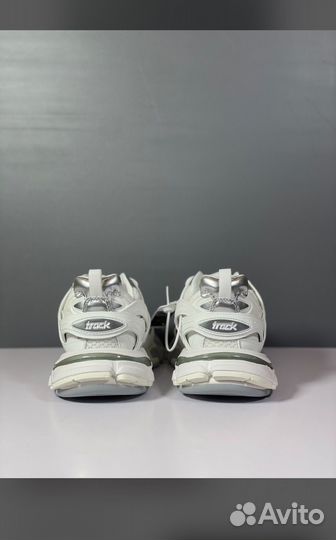 Balenciaga track