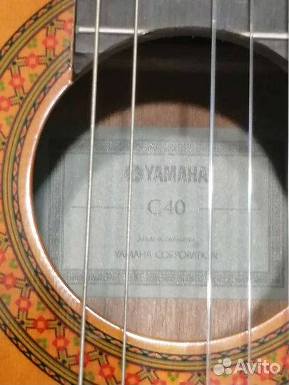 Классическая гитара yamaha c40