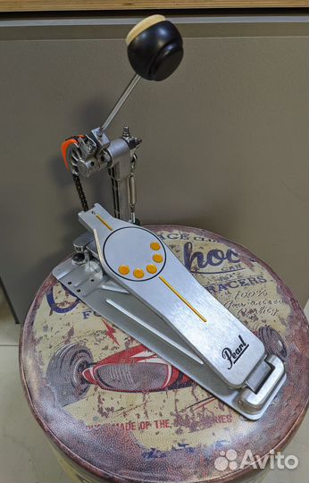 Педаль для бас-барабана с цепным прив. Pearl P-930