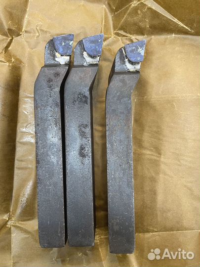 Подрезной резец 16х10