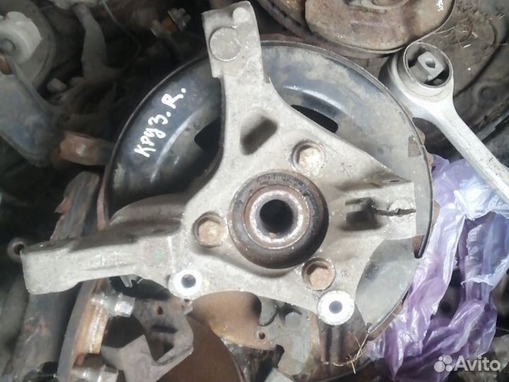 Кулак поворотный правый для Chevrolet Cruze