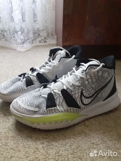 Баскетбольные кроссовки nike kyrie 7 44 размер