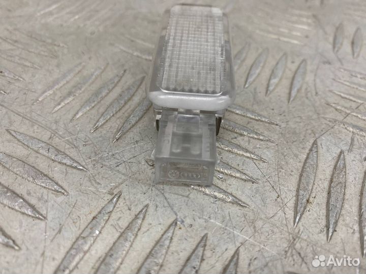 Б/У Плафон салона(обшивка салона, фонарь