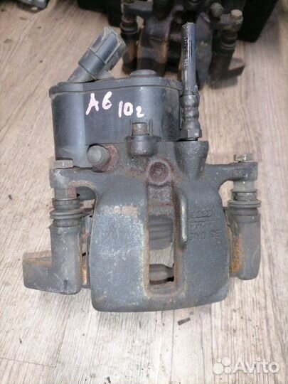 Суппорт задний левый Audi A6 C6 2010