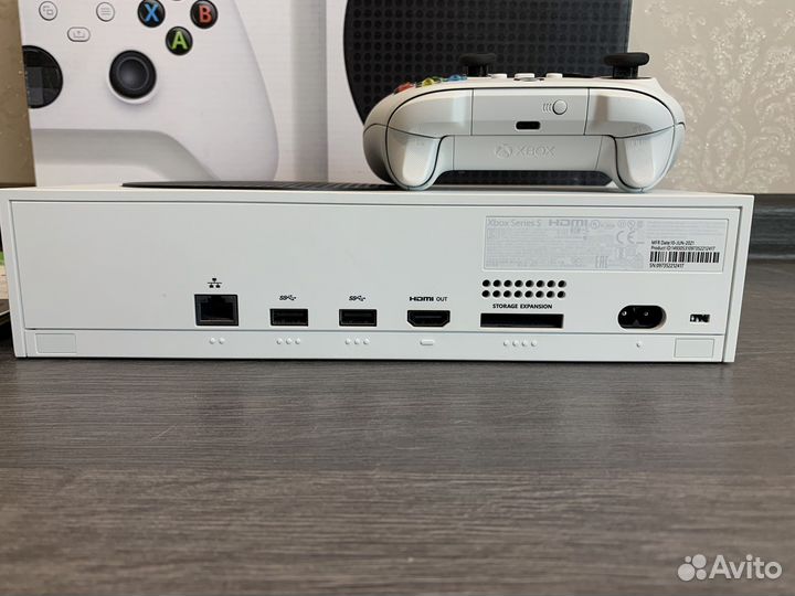 Xbox One series S в идеале/400+игр/полный комплект