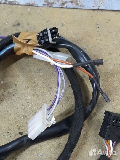 2015-20 Поло Проводка зеркала Левого Polo