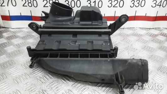 Корпус воздушного фильтра mercedes benz R-class W251 (8AG52YF02)