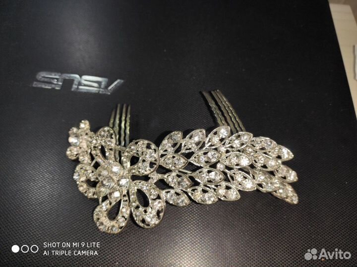 Шпилька, гребень