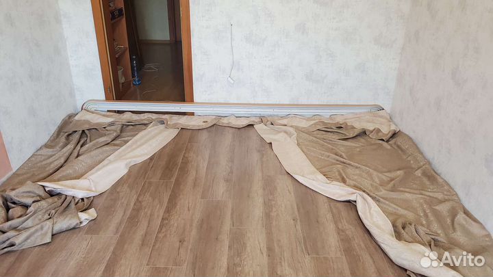 Набор карниз шторы крючки