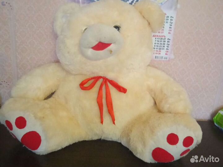 Плюшевый медведь