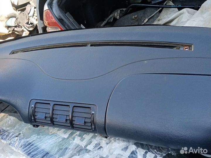 Панель передняя салона (торпедо) Mercedes ML W163