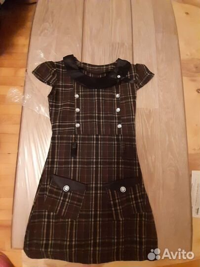 Платье на девочку семь лет