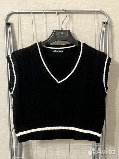 Укороченная жилетка