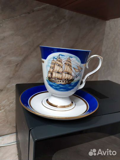 Бокал с блюдцем Дулево