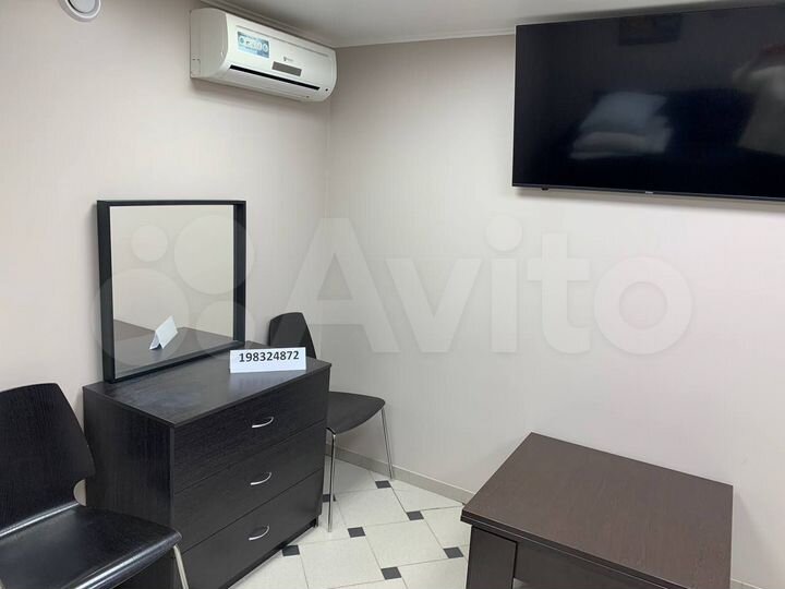 1-к. квартира, 52 м², 1/2 эт.