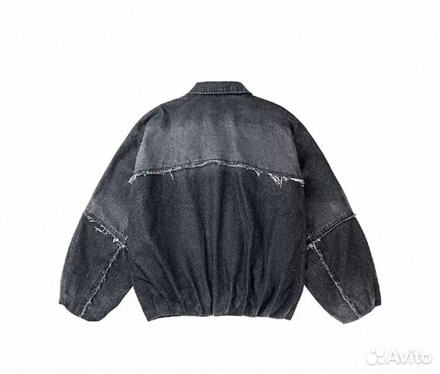 Бомбер Balenciaga Distressed type