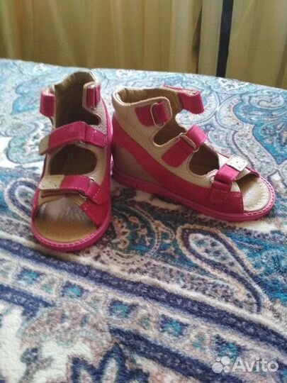Босоножки для девочки