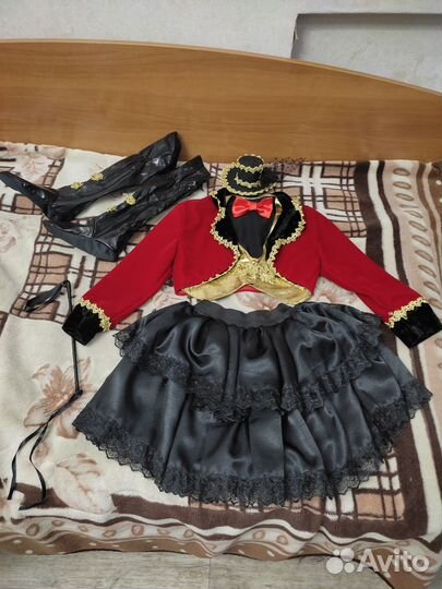 Новогодний костюм дрессировщицы (укратительницы)