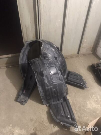 Subaru legacy подкрылок передний левый