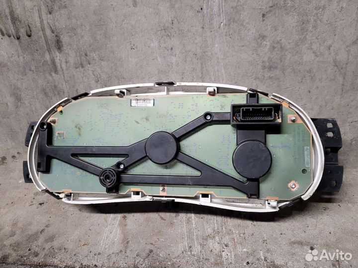 Приборная панель Renault logan 2