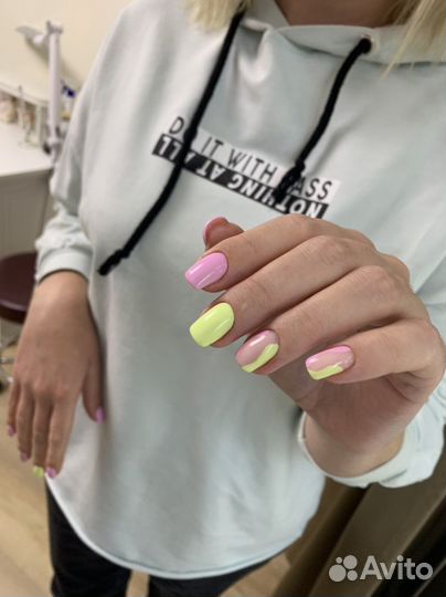 Маникюр Педикюр