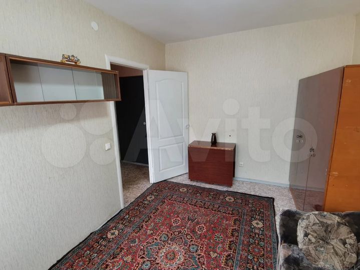 Комната 15 м² в 4-к., 1/1 эт.