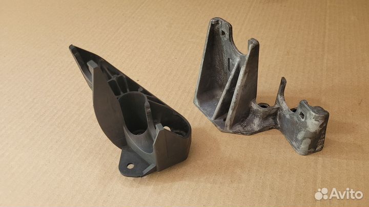 Кронштейн крепления троса МКПП Renault — JH3 / JR5