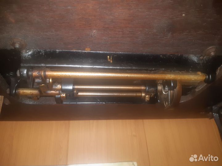 Швейная машинка Зингер антикварная