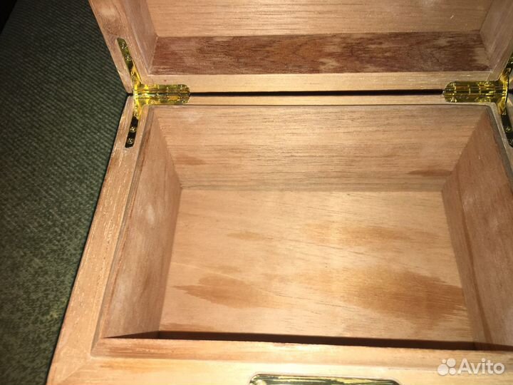 Хьюмидор шкатулка для хранения сигар