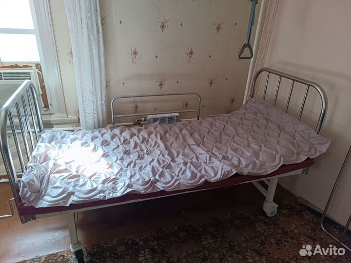 Кровать для лежачих больных