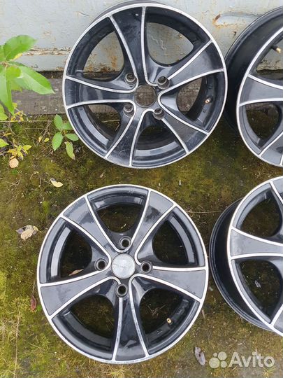 Литые диски R15 tiida