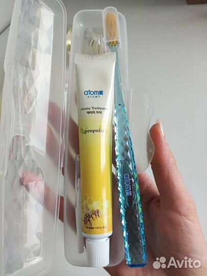 Зубная щётка паста футляр Атоми
