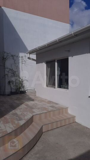 Дом 98 м² на участке 2,2 сот.