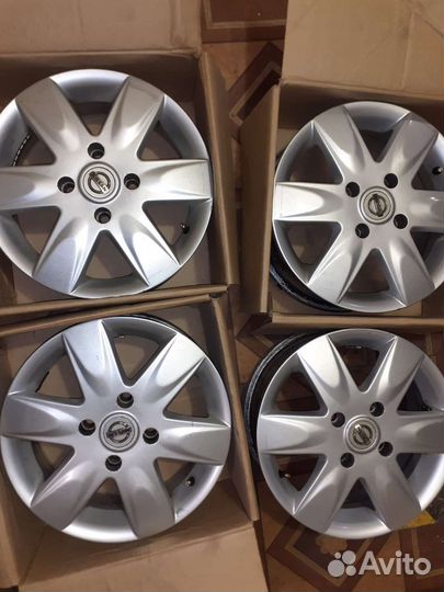 Литые диски на nissan tiida 4 шт