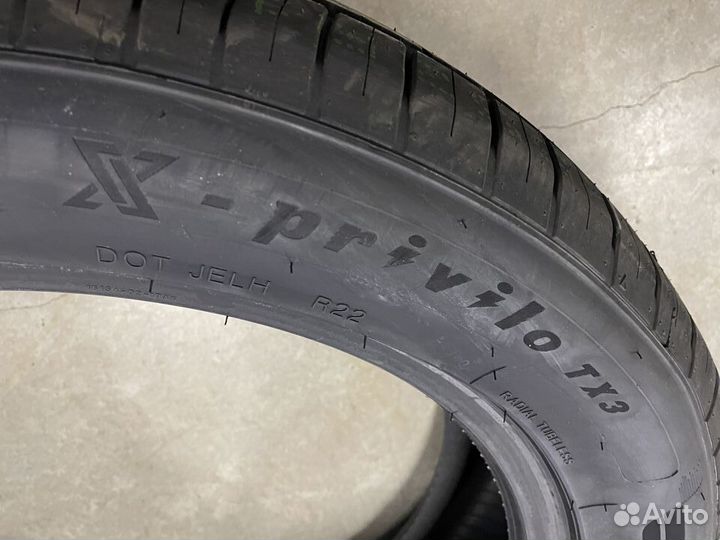 Tracmax X-Privilo TX3 215/55 R17 98W