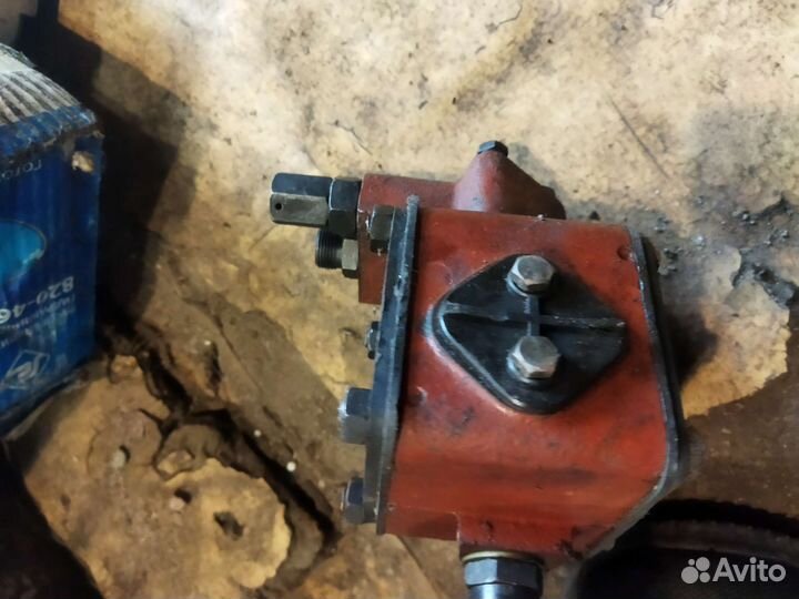 Распределитель гур 50-3406015-А