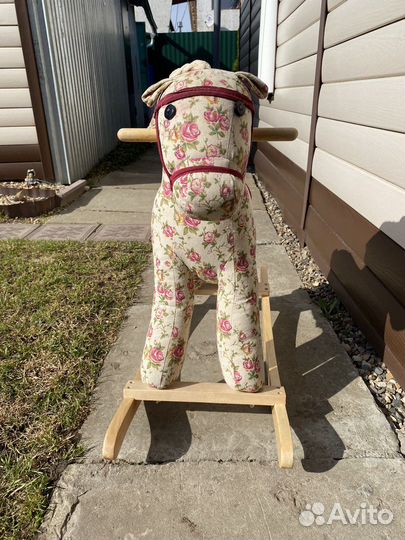 Качалка лошадь