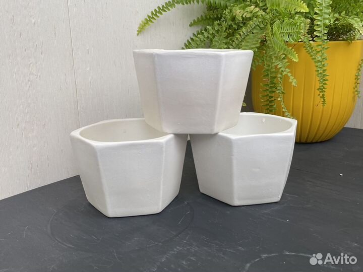 Кашпо для цветов белое керамика