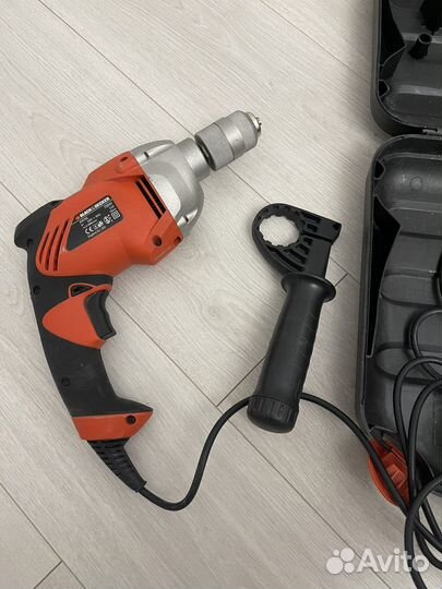 Дрель ударная Black Decker KR70L